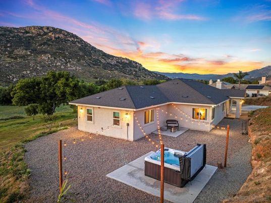 Backyard, Exterior, Hot Tub