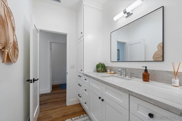 Bathroom, Dual Sink Vanities, Interior, Wood Texture Flooring
