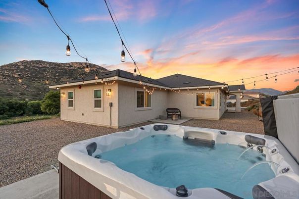 Backyard, Exterior, Hot Tub