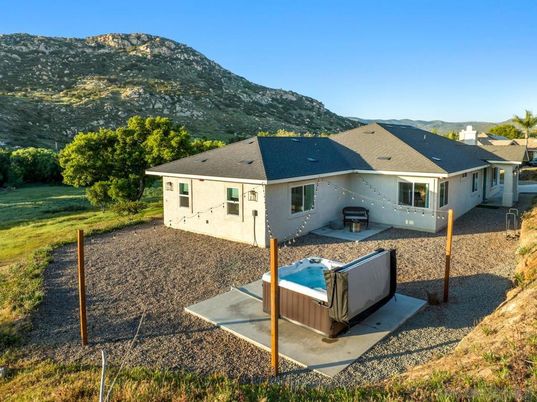 Backyard, Exterior, Hot Tub