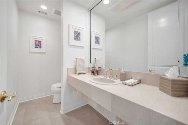 Bathroom, Interior, Recessed Lighting
