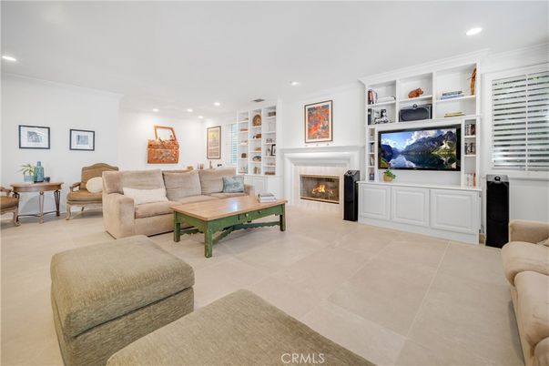 Fireplace, Interior, Living room, Recessed Lighting