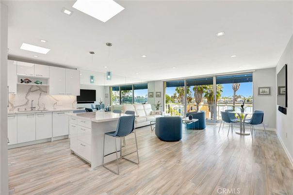 Interior, Kitchen, Living room, Marble Walls, Pendant Lights, Recessed Lighting, Wood Texture Flooring