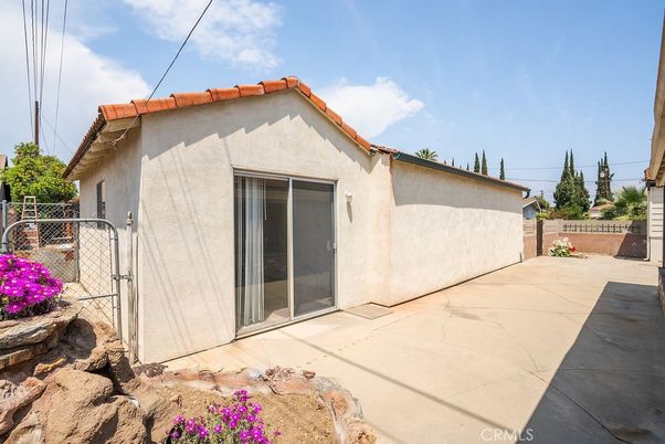 Detached Garage, Exterior