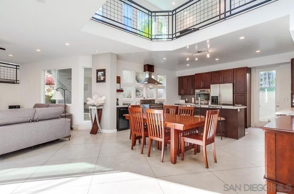 Dining room, Interior, Kitchen, Recessed Lighting, Stainless Steel Appliances
