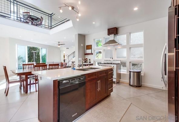 Dining room, Interior, Kitchen, Recessed Lighting, Stainless Steel Appliances