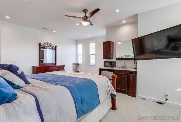 Bedroom, Interior, Recessed Lighting