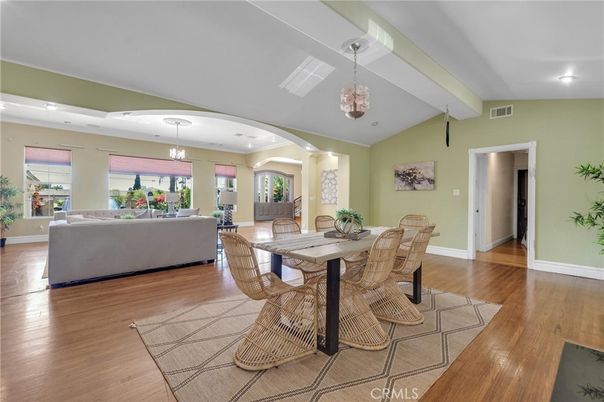 Dining room, Interior, Living room, Pendant Lights, Recessed Lighting, Wood Texture Flooring