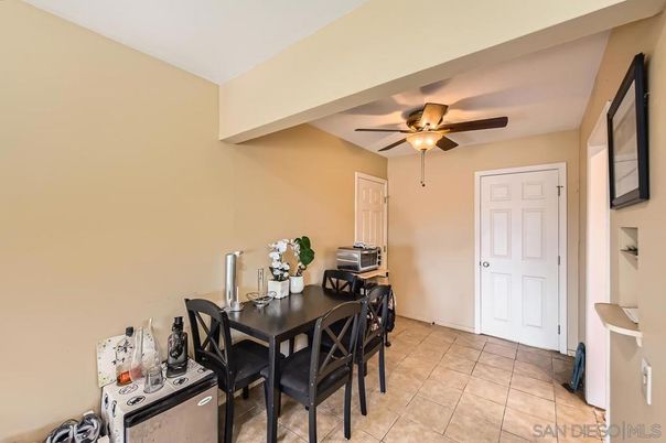 Dining room, Interior