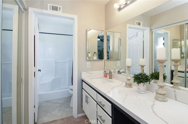 Bathroom, Dual Sink Vanities, Interior