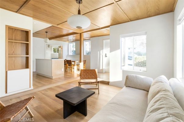 Interior, Pendant Lights, Wooden Ceilings, Wood Texture Flooring