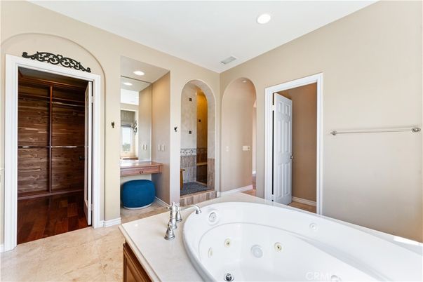 Bathroom, Interior, Recessed Lighting, Wood Texture Flooring