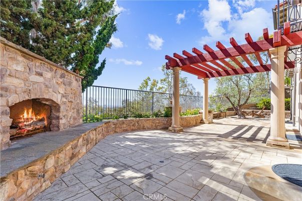 Exterior, Fireplace