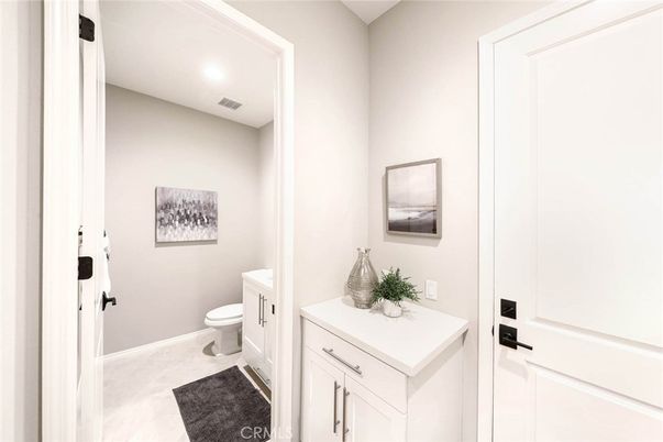 Bathroom, Interior, Recessed Lighting