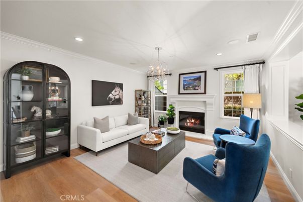 Fireplace, Interior, Living room, Pendant Lights, Recessed Lighting, Wood Texture Flooring