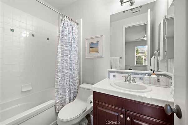 Bathroom, Interior, Tile Countertops