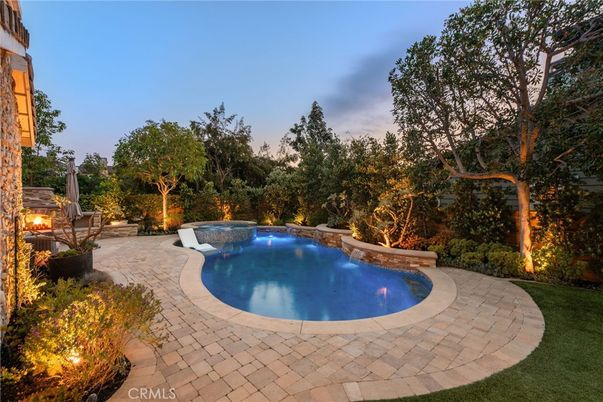 Exterior, Fireplace, Pool