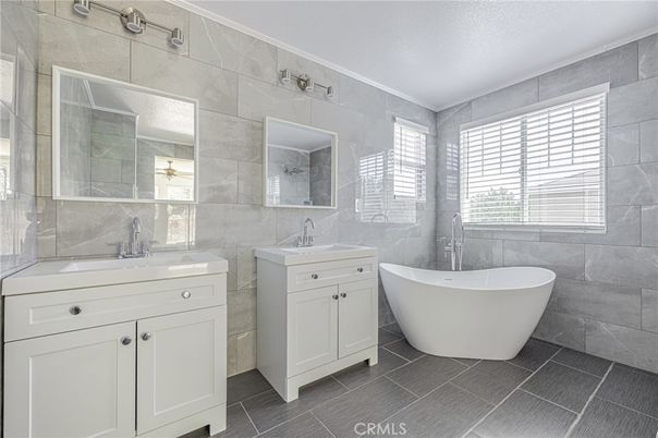 Bathroom, Dual Sink Vanities, Free Standing Baths, Interior