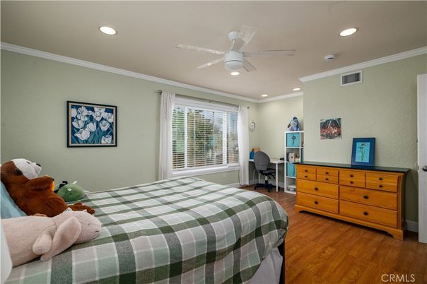 Bedroom, Home Office, Interior, Recessed Lighting, Wood Texture Flooring