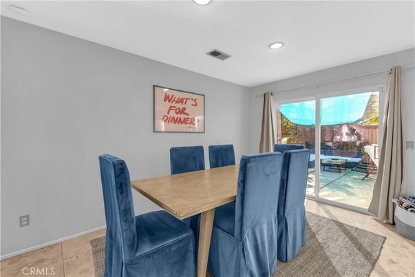 Dining room, Interior, Recessed Lighting