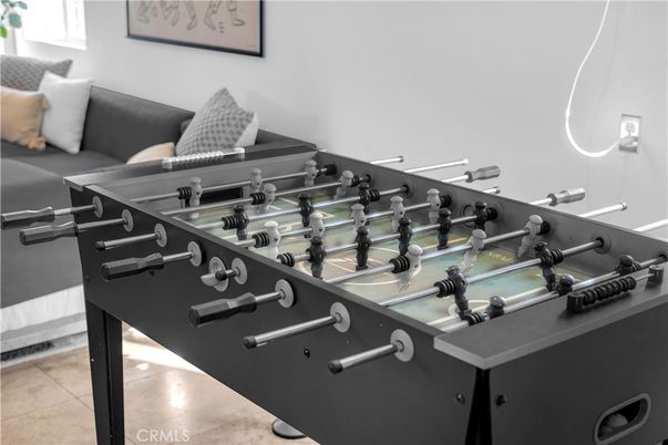 Game Room, Interior