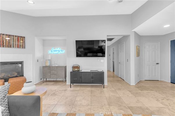 Fireplace, Interior, Recessed Lighting