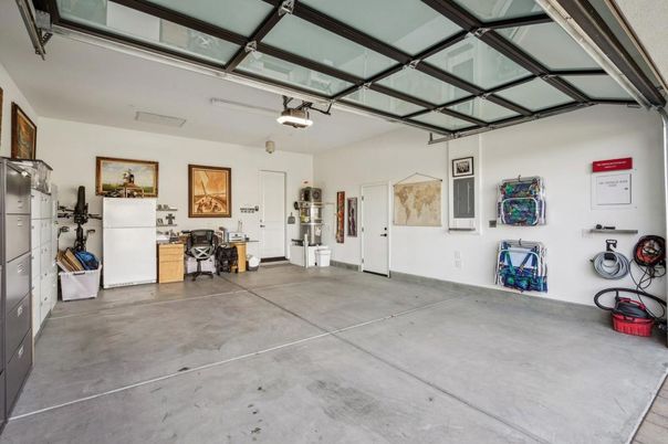 Garage, Interior