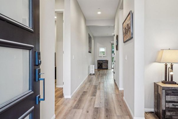 Interior, Recessed Lighting, Wood Texture Flooring