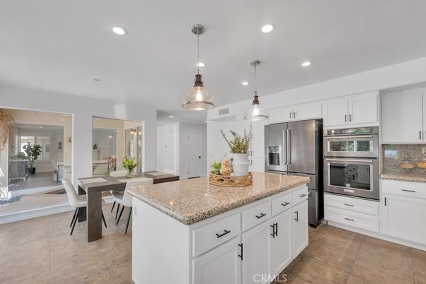 Dining room, Interior, Kitchen, Pendant Lights, Recessed Lighting, Stainless Steel Appliances