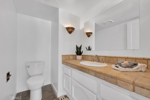 Bathroom, Interior, Tile Countertops