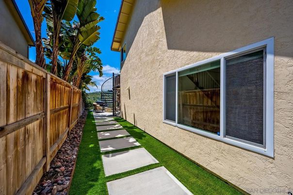 Backyard, Exterior