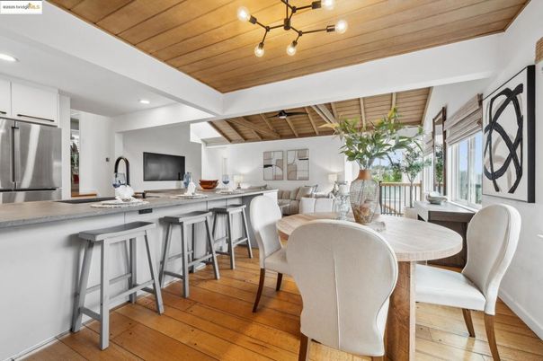 Dining room, Interior, Kitchen, Pendant Lights, Recessed Lighting, Stainless Steel Appliances, Wooden Ceilings, Wood Texture Flooring