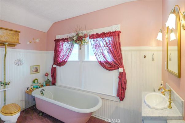 Bathroom, Free Standing Baths, Interior