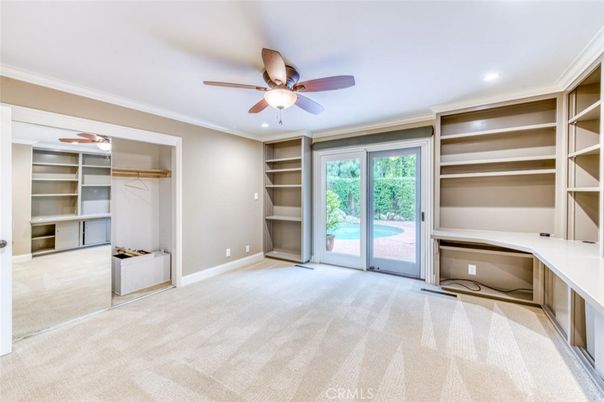 Empty room, Interior, Recessed Lighting, Walk-in Closets