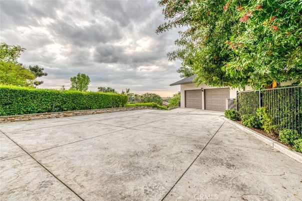 Backyard, Detached Garage, Exterior