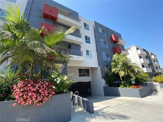 Exterior, Facade, Condo Building