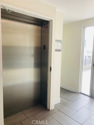 Elevator, Interior