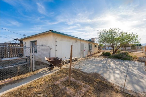 Backyard, Detached Garage, Exterior