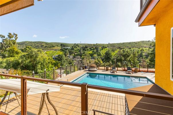 Exterior, Pool, Other