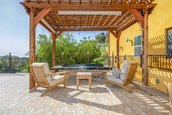 Exterior, Hot Tub