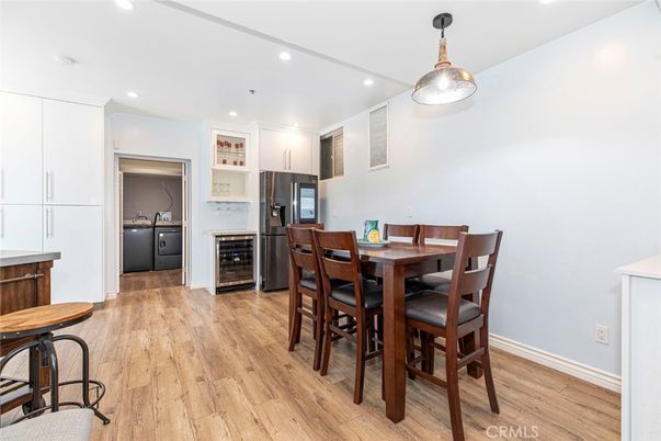 Dining room, Interior, Kitchen, Pendant Lights, Recessed Lighting, Wood Texture Flooring