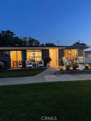 Backyard, Exterior, Facade, Ranch