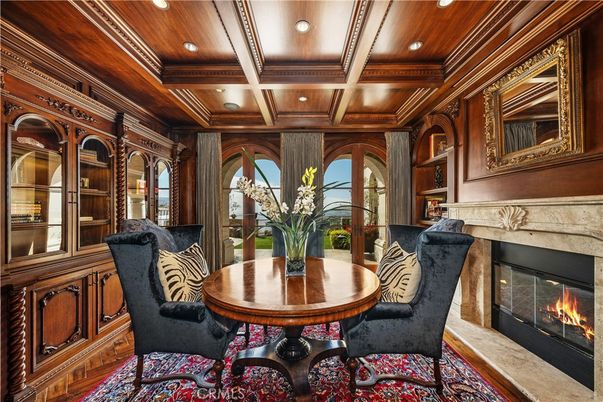 Dining room, Fireplace, Interior, Recessed Lighting, Wooden Beams, Wooden Ceilings