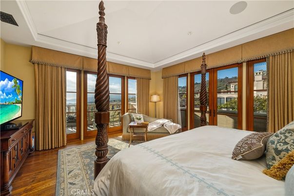Bedroom, Interior, Water, Wood Texture Flooring
