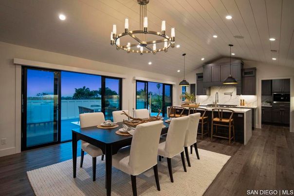 Chandelier, Dining room, Interior, Kitchen, Pendant Lights, Recessed Lighting, Wood Texture Flooring