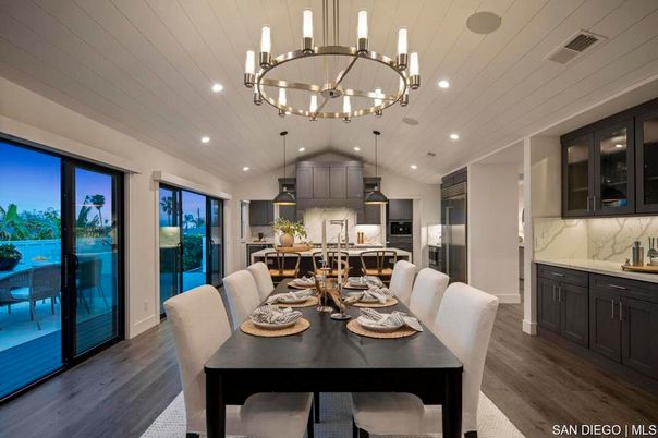 Chandelier, Dining room, Interior, Kitchen, Pendant Lights, Recessed Lighting, Stainless Steel Appliances, Wood Texture Flooring