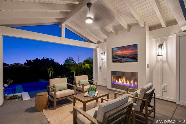 Exterior, Fireplace, Pool