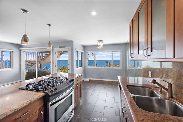 Interior, Kitchen, Pendant Lights, Recessed Lighting, Water