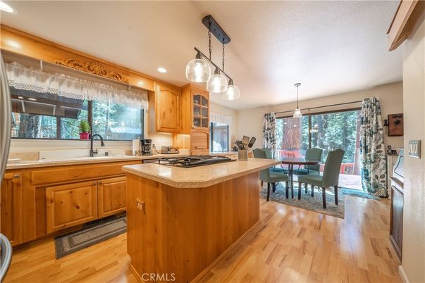 Dining room, Interior, Kitchen, Pendant Lights, Recessed Lighting, Wood Texture Flooring