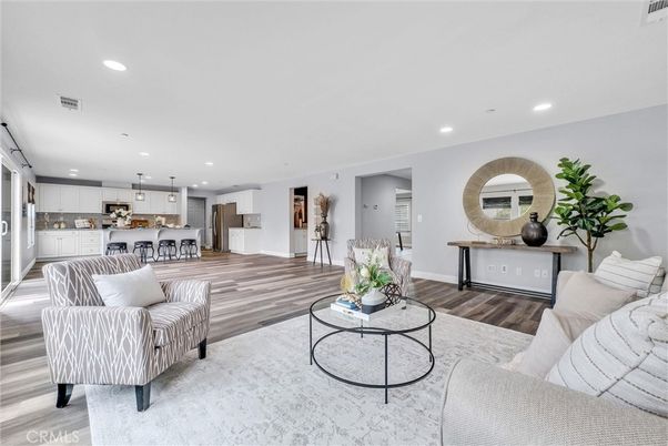 Interior, Kitchen, Living room, Pendant Lights, Recessed Lighting, Stainless Steel Appliances, Wood Texture Flooring